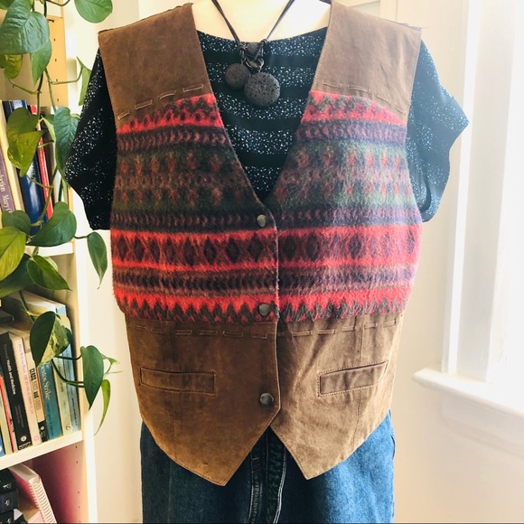 Vintage suede and fleece boho Aztec vest - Picture 2 of 8